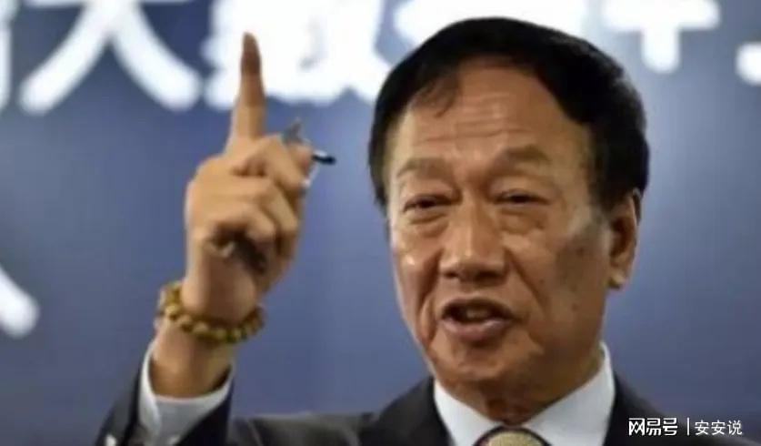 罗马诺：纽卡接近签下阿贾克斯18岁中场斯图尔，总价超2500万欧