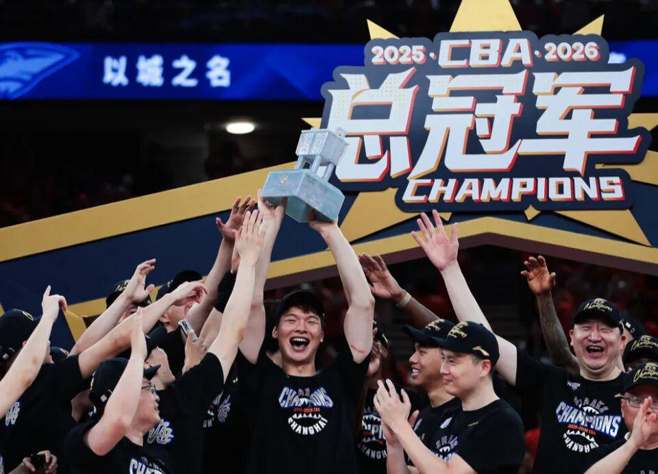 输给尼克斯4分!揪出1个表现最差之人,坑惨了马刺