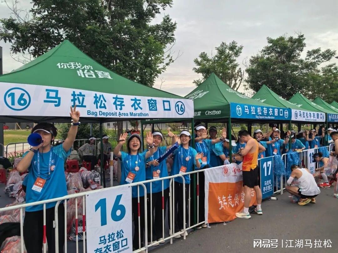 突发!提前回美国!急了,再见字母哥!