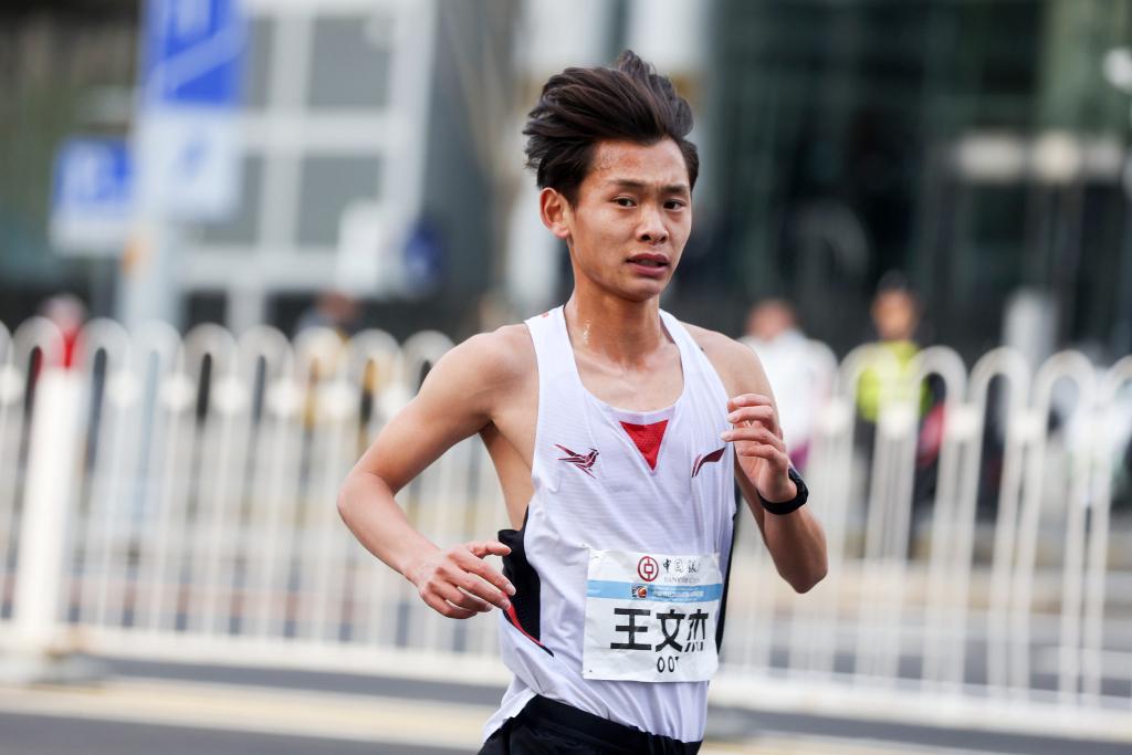 大反扑!尼克斯落后16分又追上:布伦森轰16分,文班9分5盖帽