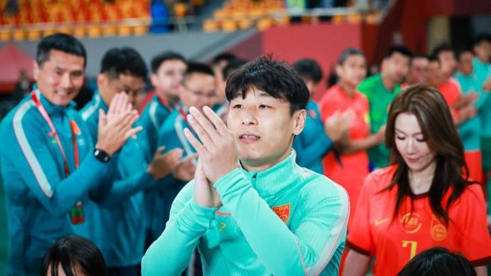 尼克斯夺冠装备销售额创全体育史纪录 前12小时订单超老鹰超级碗峰值