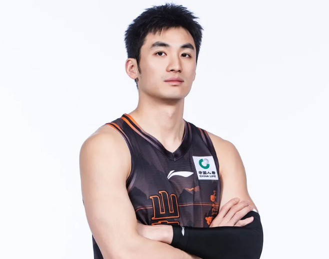 NBA首支单赛季双冠王，尼克斯两项决赛均成功战胜马刺