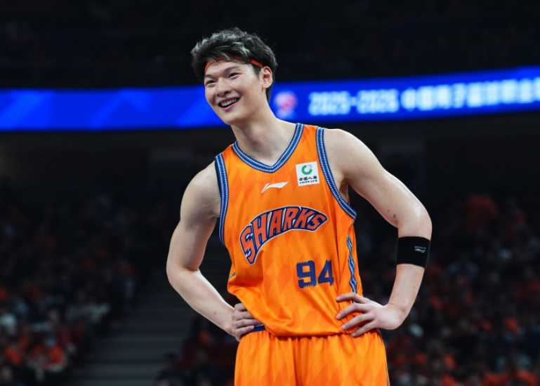 新赛季NBA提前排名马刺居首