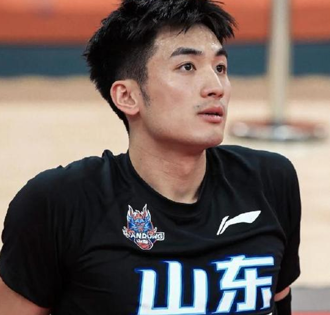 5年2.41亿！库里0票，弟弟真敢说：FMVP不重要..