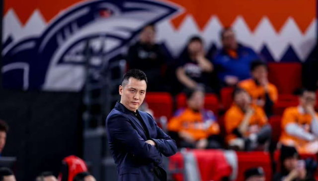 加盟尼克斯!直接宣布退役!生涯第二次错过总冠军