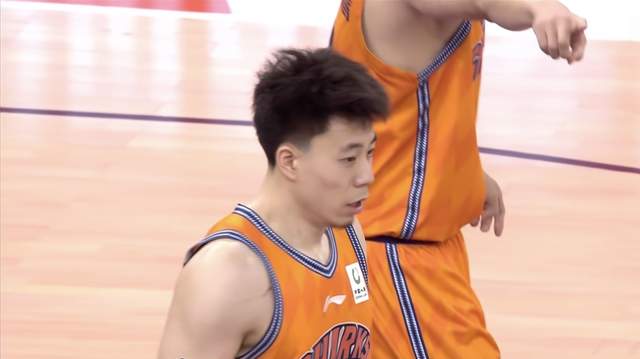 为什么说尼克斯53年首冠>马刺5次捧杯?