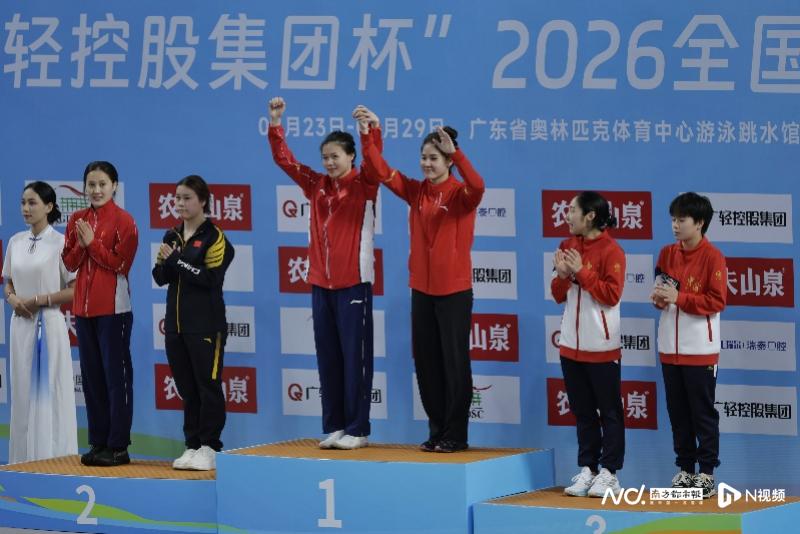 马刺1比4不敌尼克斯获得总亚军,输掉的四场比赛三要素完全相同