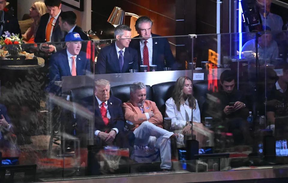 球迷吵翻！乔丹是NBA初代营销大牌，詹姆斯是迭代招牌，真相扎心