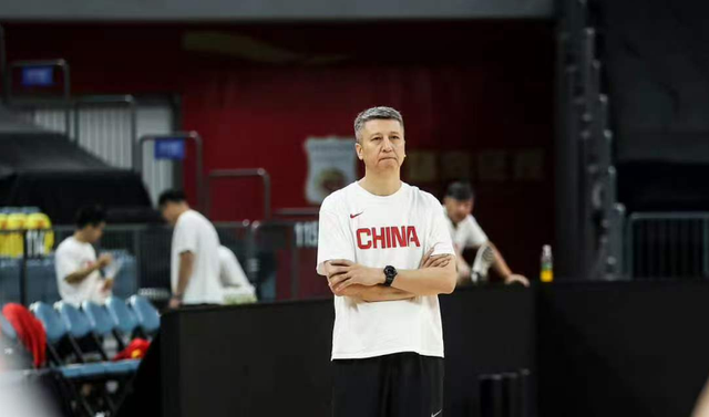 4年1.785亿!篮网要抢里夫斯,湖人该跟上吗?