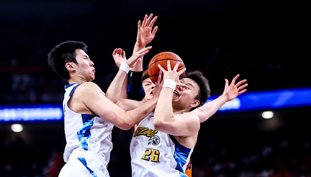 阿斯：杜兰将转会至加拉塔萨雷，加盟前他需签约纪律约束条款