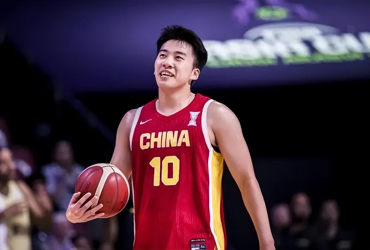 特雷·杨4900万选项在即 奇才面临合同考验
