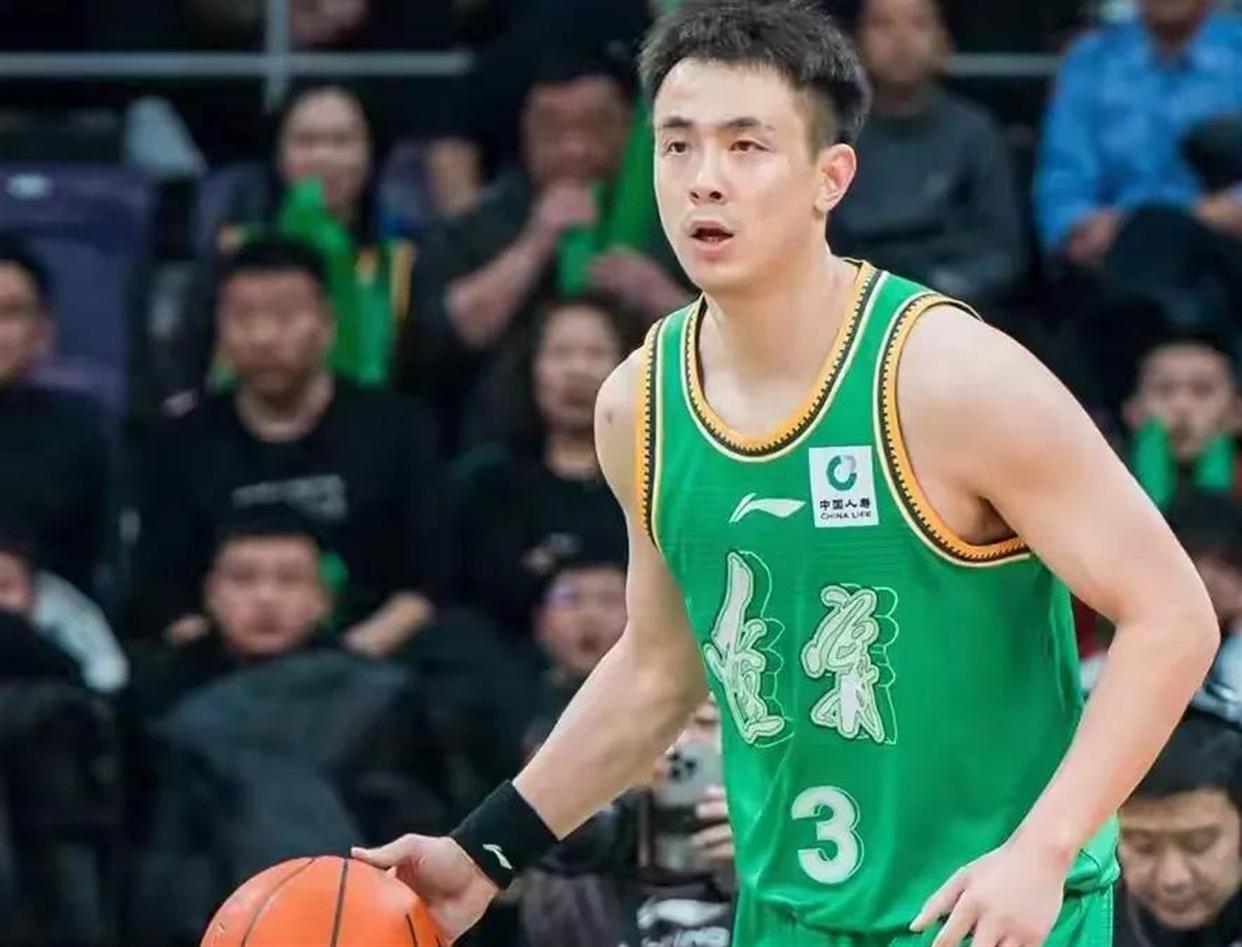 曼晚：加斯科因当年为钱拒曼联选热刺结果后悔终身，M费要注意了