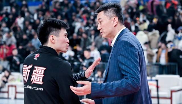 布伦森凭“金色尘埃”特质,让尼克斯距离53年首冠仅差一胜