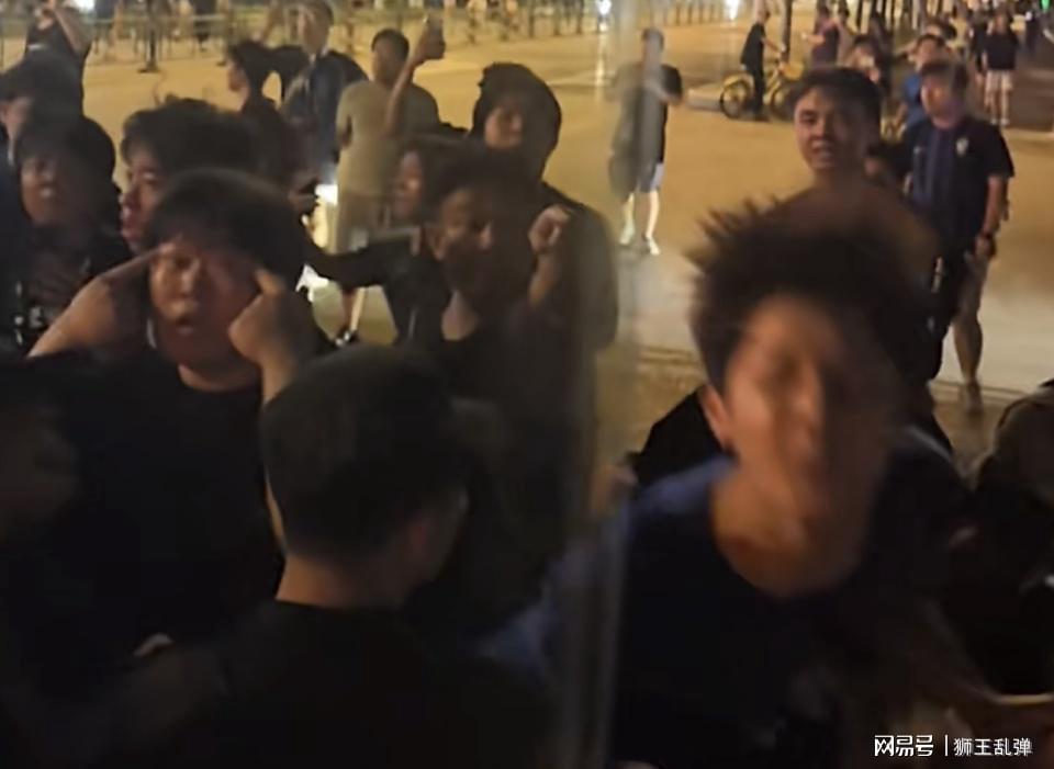 上海体育局发声后,刘翔强势回击:分广告费的时候咋不依法依规?