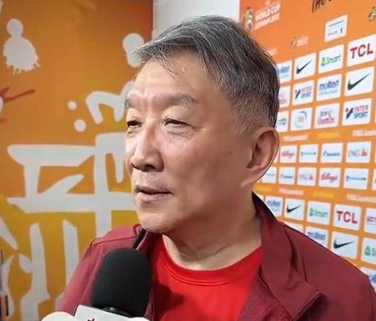 等了3场才首发,62分钟他就坐下了:斯通斯的国米噩梦